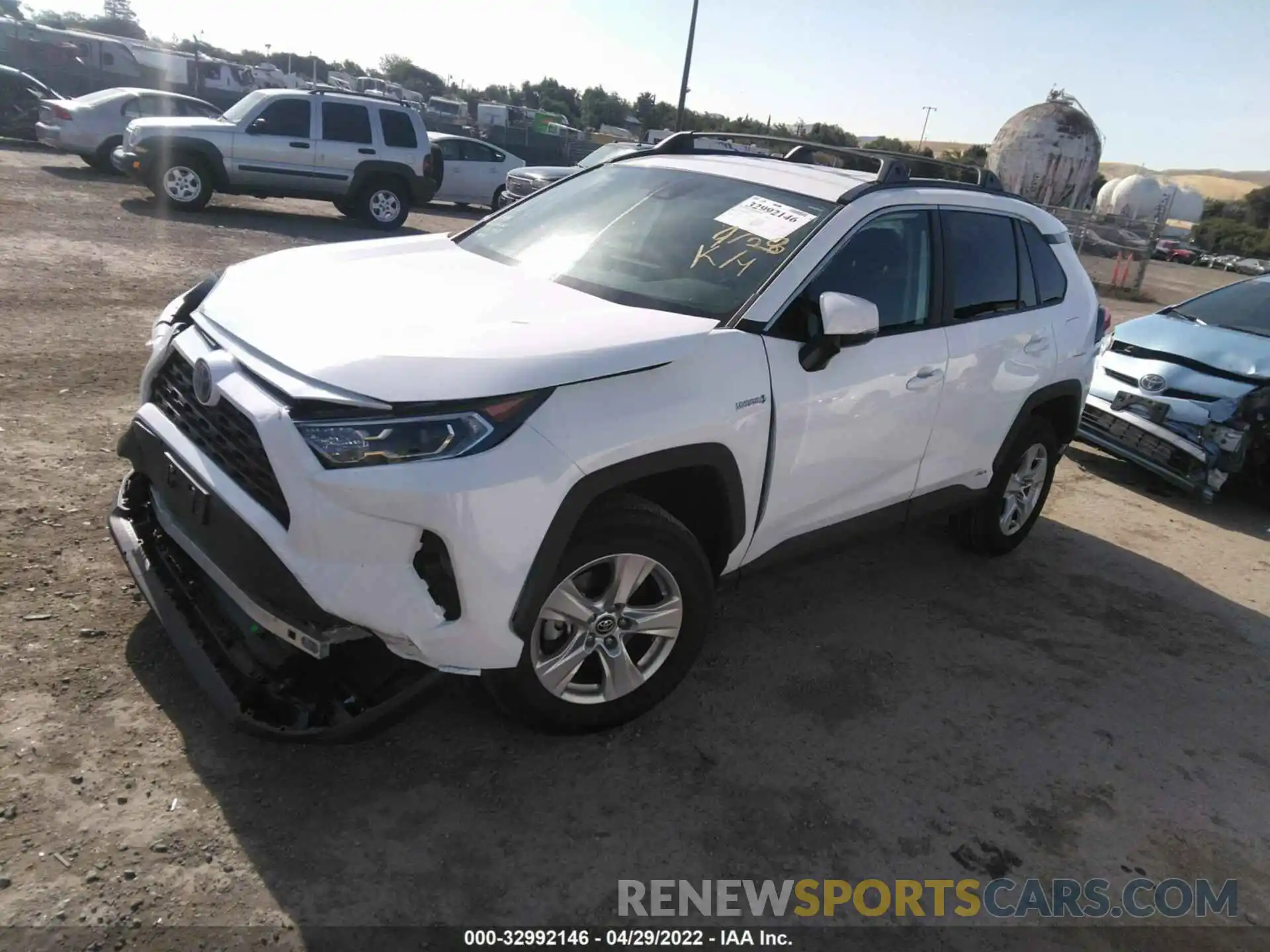 2 Photograph of a damaged car 4T3R6RFV0MU017217 TOYOTA RAV4 2021