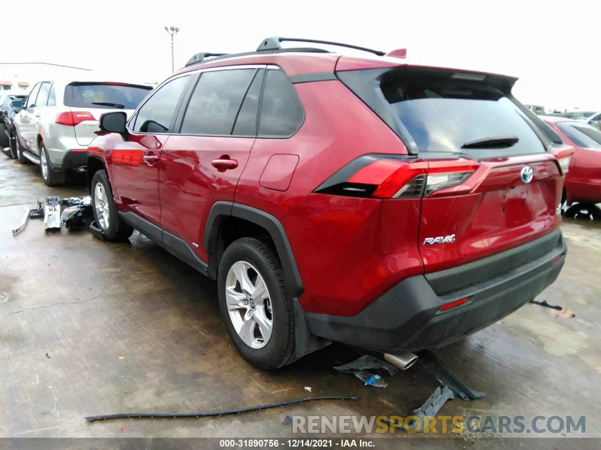 3 Photograph of a damaged car 4T3R6RFV0MU031313 TOYOTA RAV4 2021