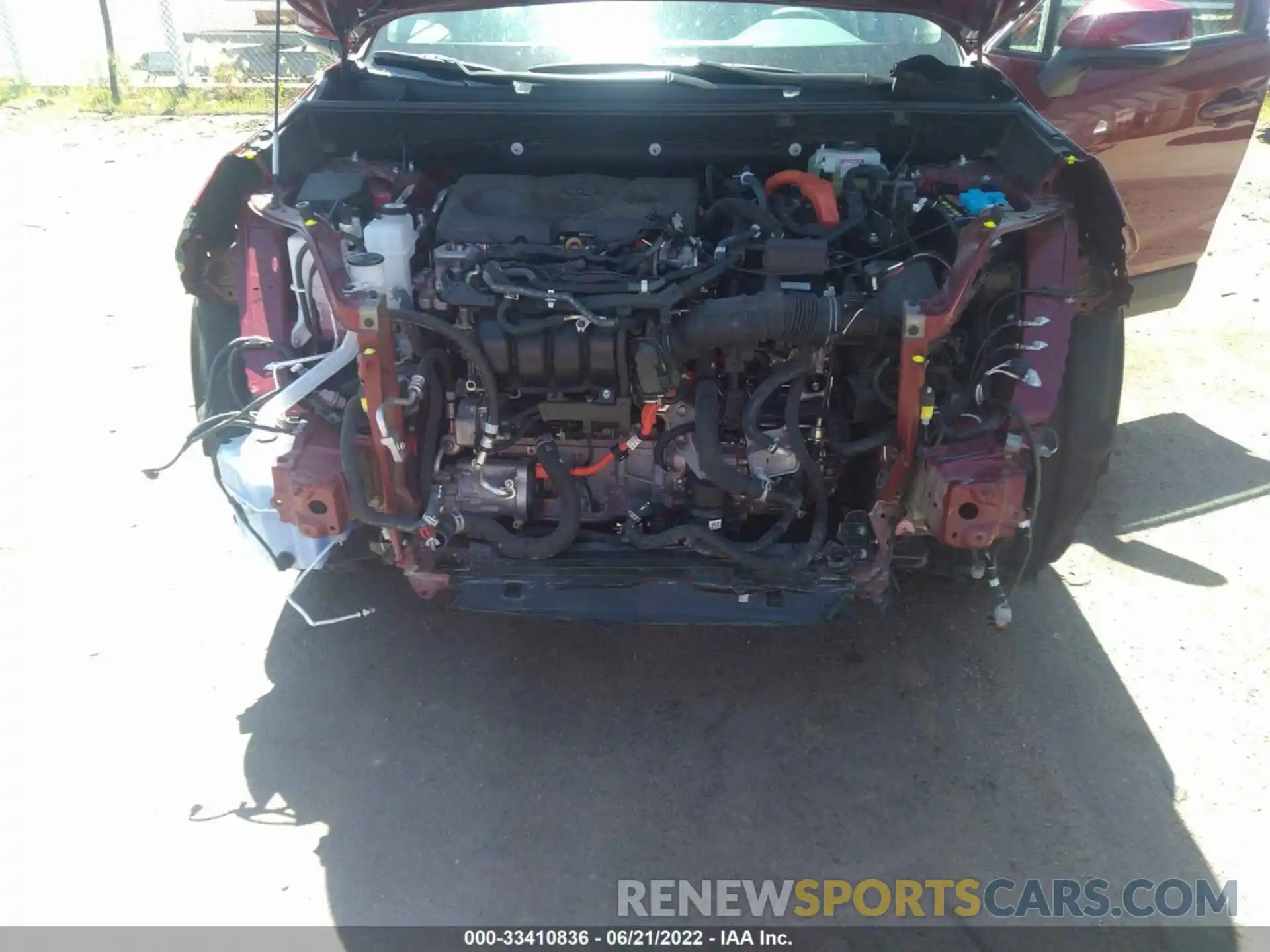 6 Photograph of a damaged car 4T3R6RFV1MU013936 TOYOTA RAV4 2021