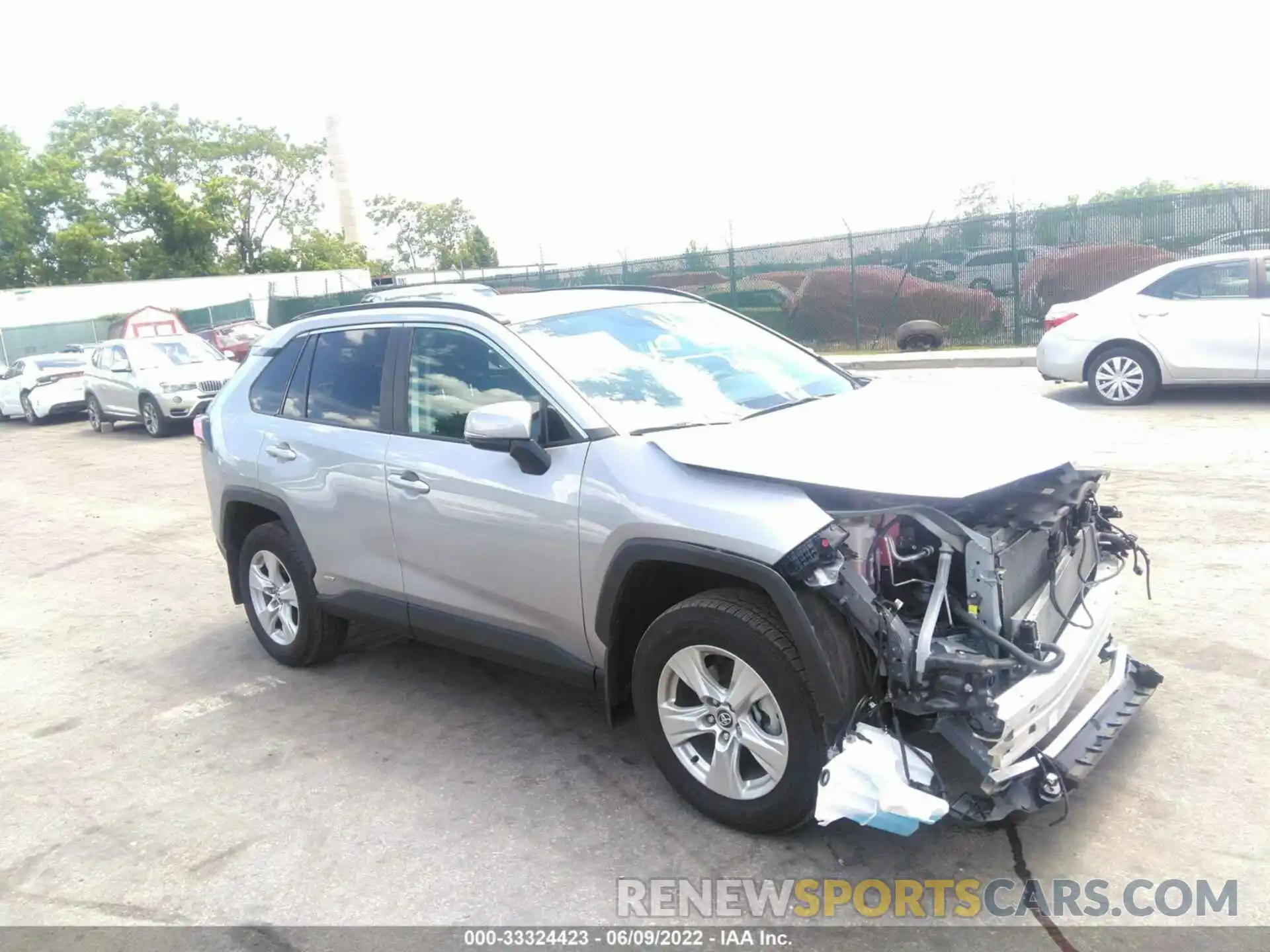 1 Photograph of a damaged car 4T3R6RFV1MU024712 TOYOTA RAV4 2021