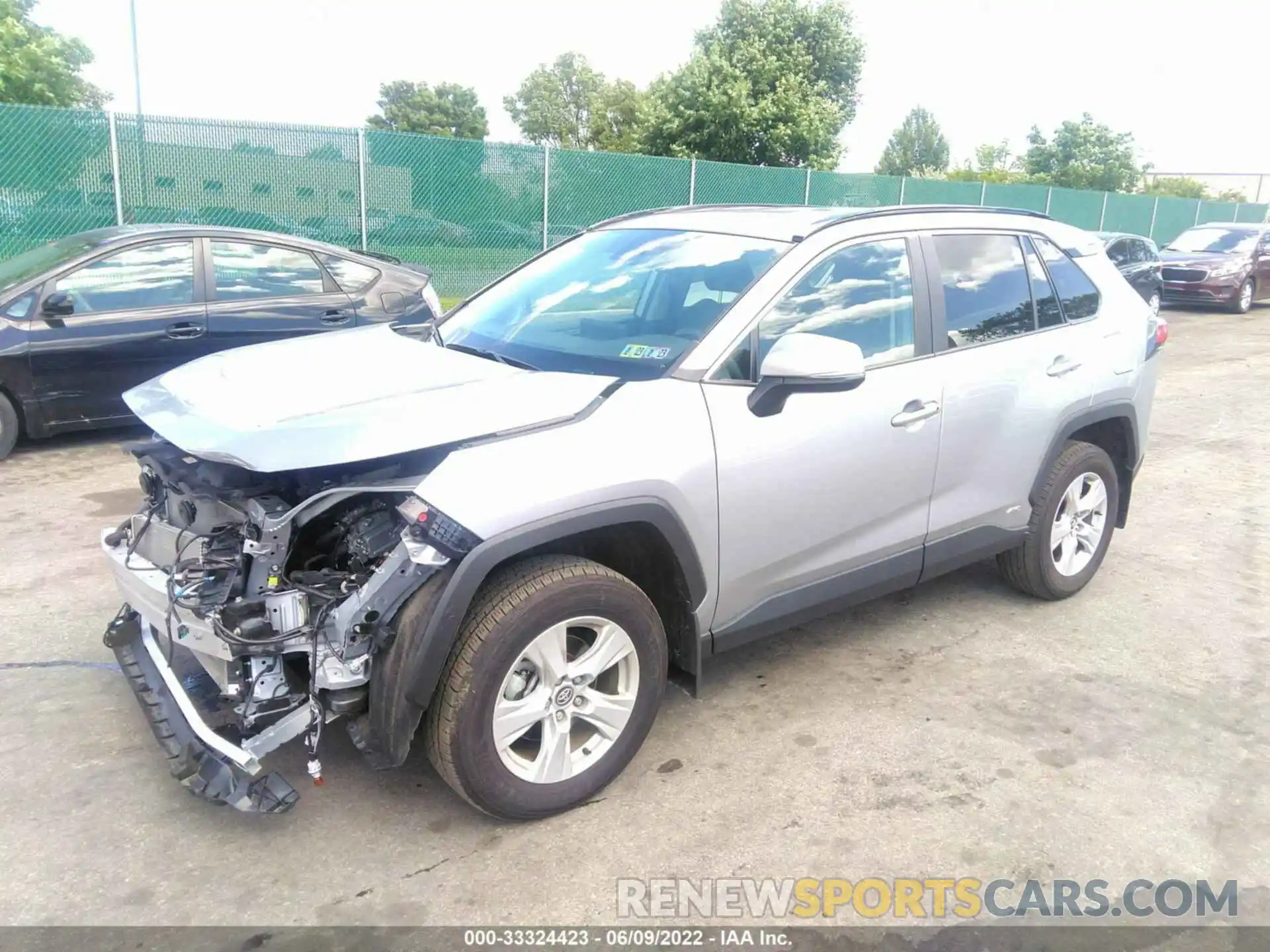 2 Photograph of a damaged car 4T3R6RFV1MU024712 TOYOTA RAV4 2021