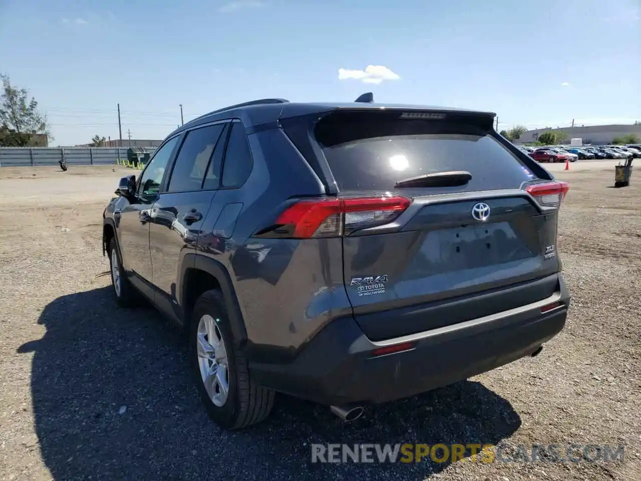 3 Photograph of a damaged car 4T3R6RFV1MU028792 TOYOTA RAV4 2021