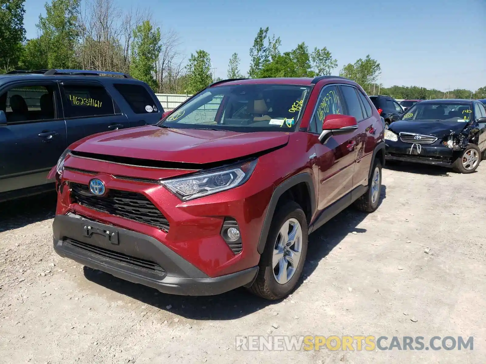 2 Photograph of a damaged car 4T3R6RFV2MU008969 TOYOTA RAV4 2021