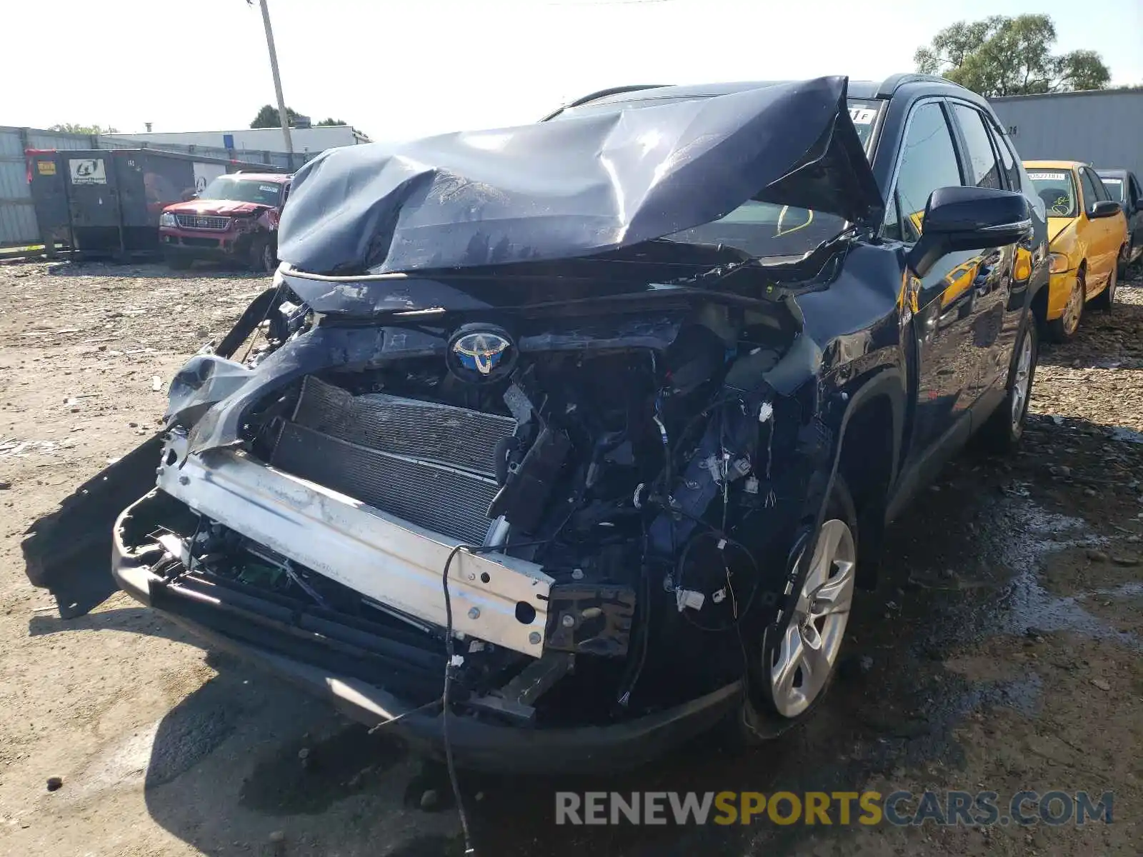 2 Photograph of a damaged car 4T3R6RFV2MU010270 TOYOTA RAV4 2021