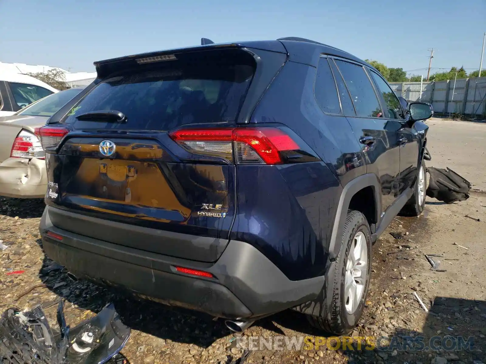 4 Photograph of a damaged car 4T3R6RFV2MU010270 TOYOTA RAV4 2021