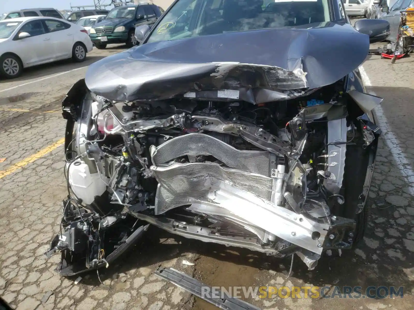 9 Photograph of a damaged car 4T3R6RFV3MU008401 TOYOTA RAV4 2021