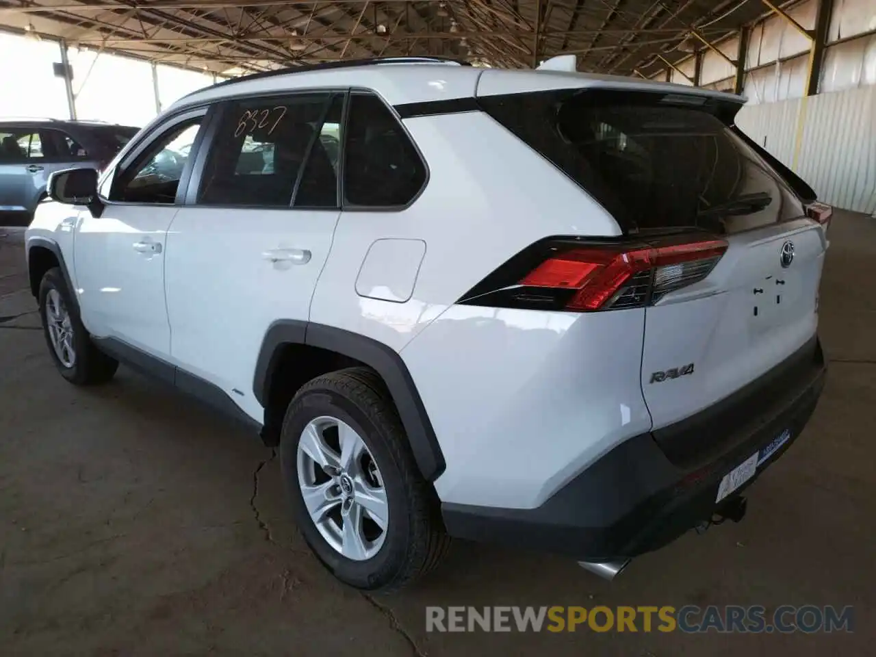 3 Photograph of a damaged car 4T3R6RFV3MU013839 TOYOTA RAV4 2021