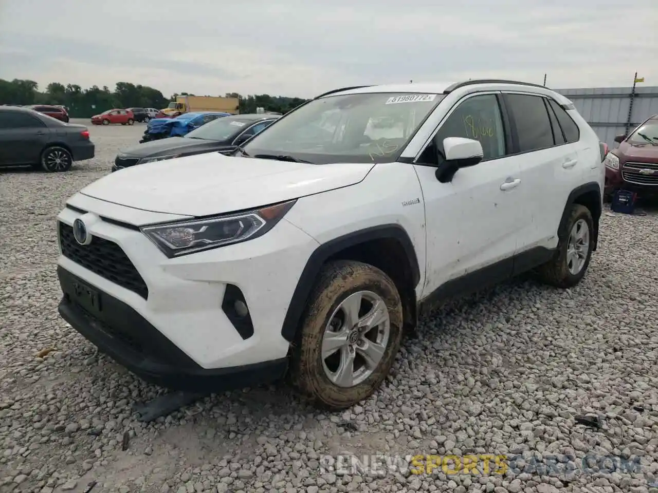 2 Photograph of a damaged car 4T3R6RFV3MU016370 TOYOTA RAV4 2021