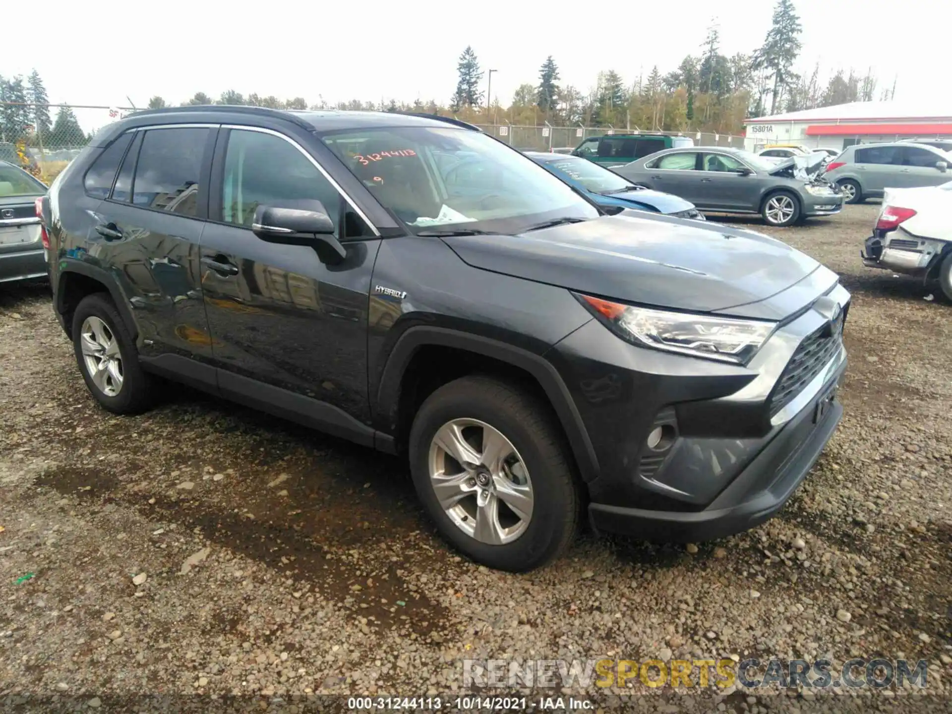 1 Photograph of a damaged car 4T3R6RFV3MU017387 TOYOTA RAV4 2021