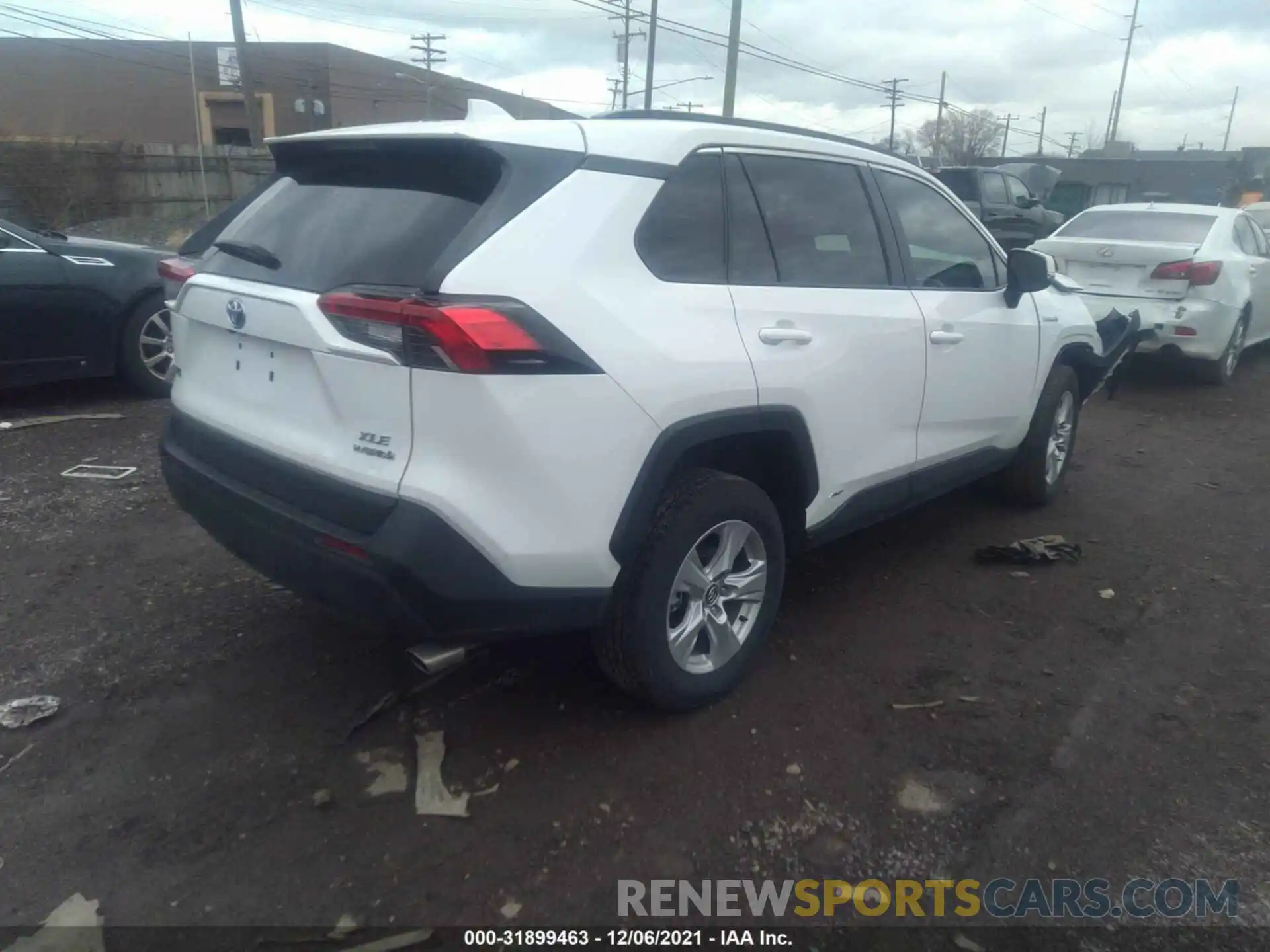 4 Photograph of a damaged car 4T3R6RFV3MU019513 TOYOTA RAV4 2021