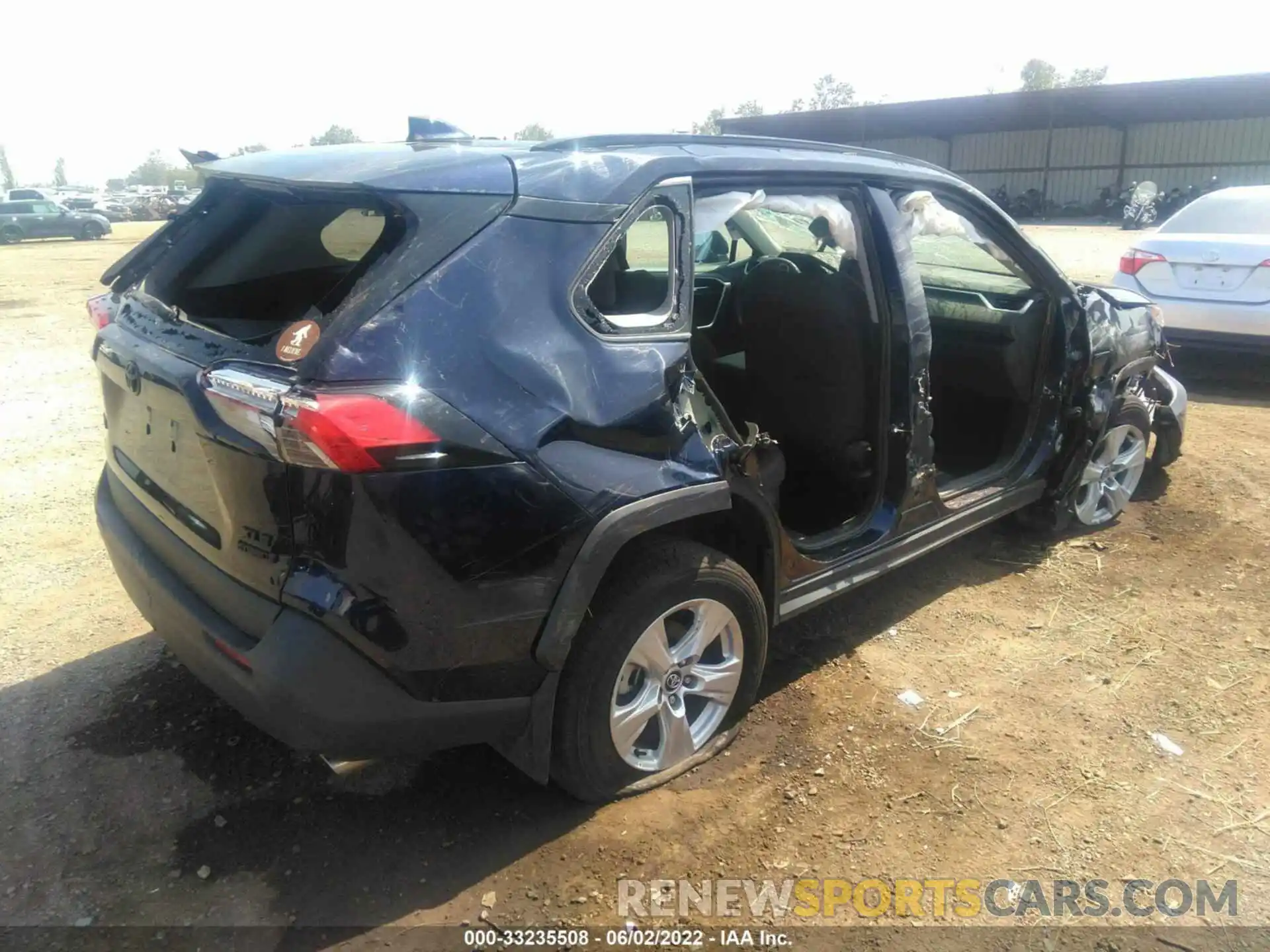 4 Photograph of a damaged car 4T3R6RFV3MU024842 TOYOTA RAV4 2021