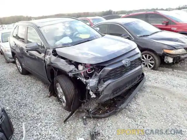 1 Photograph of a damaged car 4T3R6RFV4MU008598 TOYOTA RAV4 2021