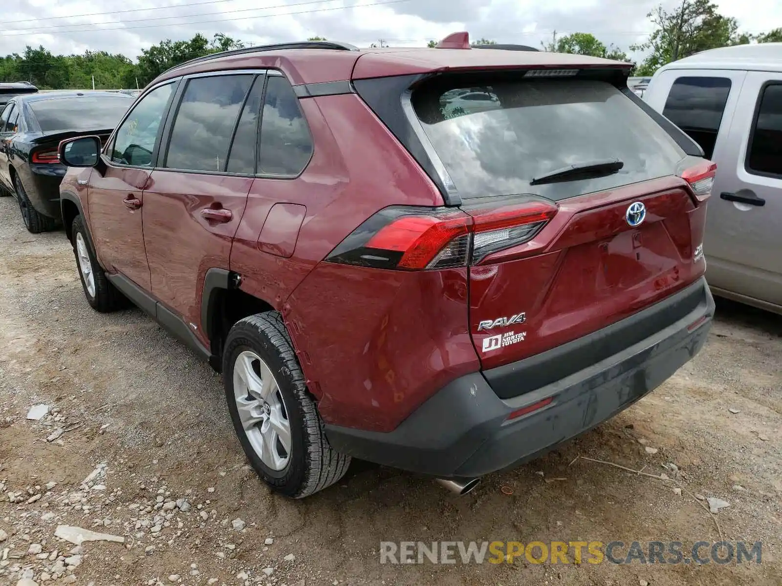 3 Photograph of a damaged car 4T3R6RFV4MU023179 TOYOTA RAV4 2021