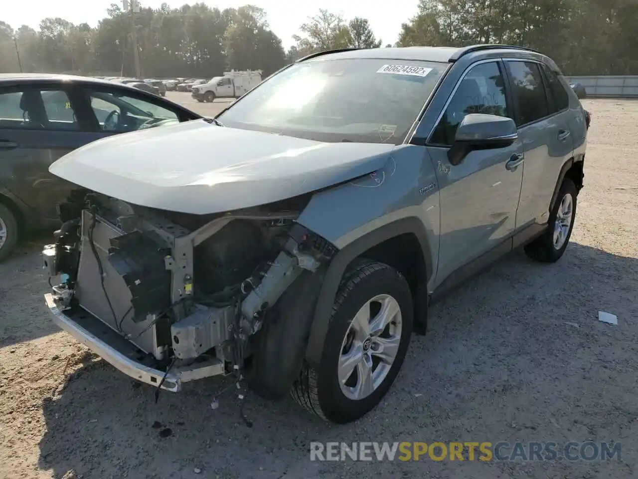 2 Photograph of a damaged car 4T3R6RFV5MU020257 TOYOTA RAV4 2021