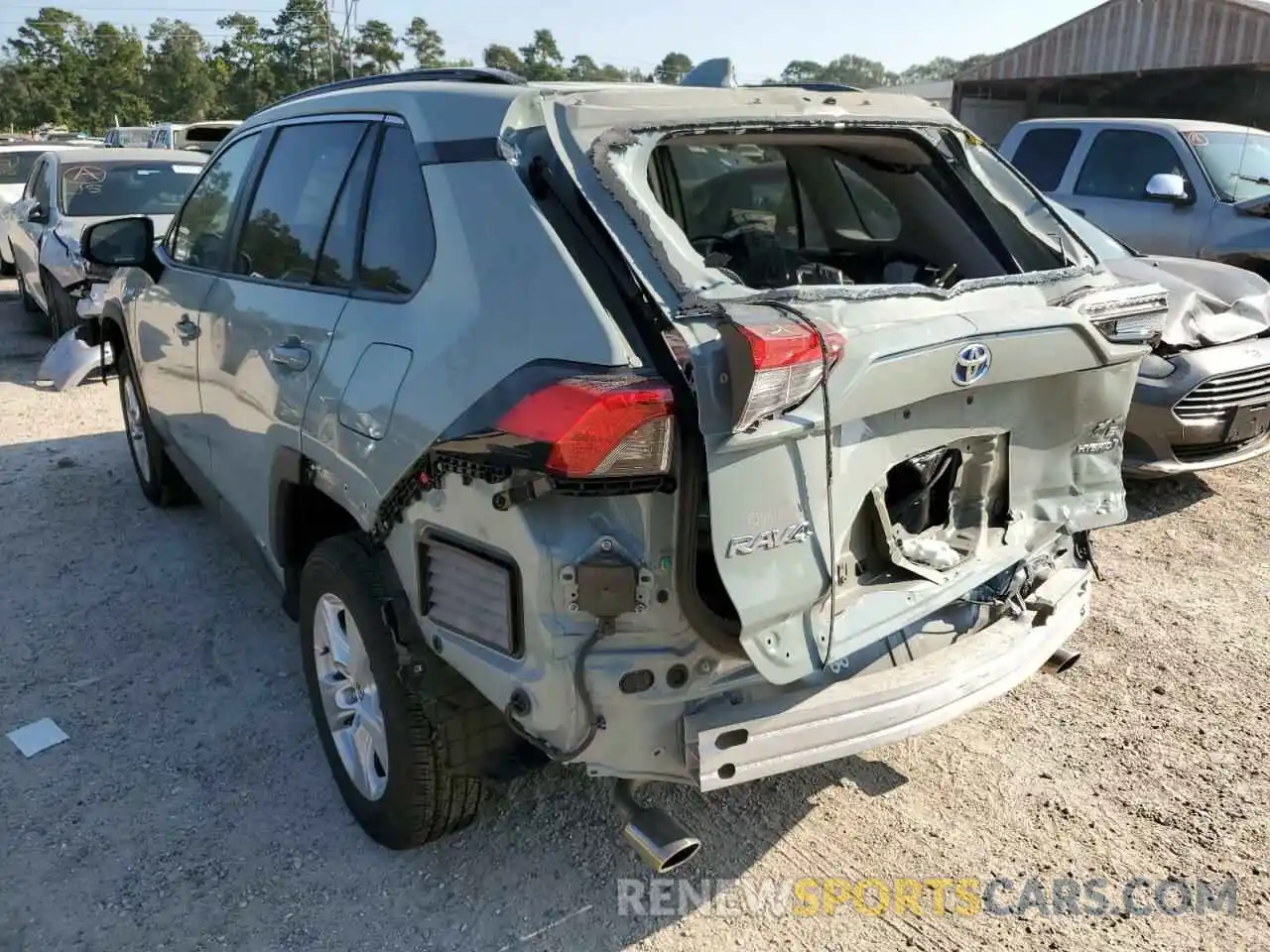 3 Photograph of a damaged car 4T3R6RFV5MU020257 TOYOTA RAV4 2021