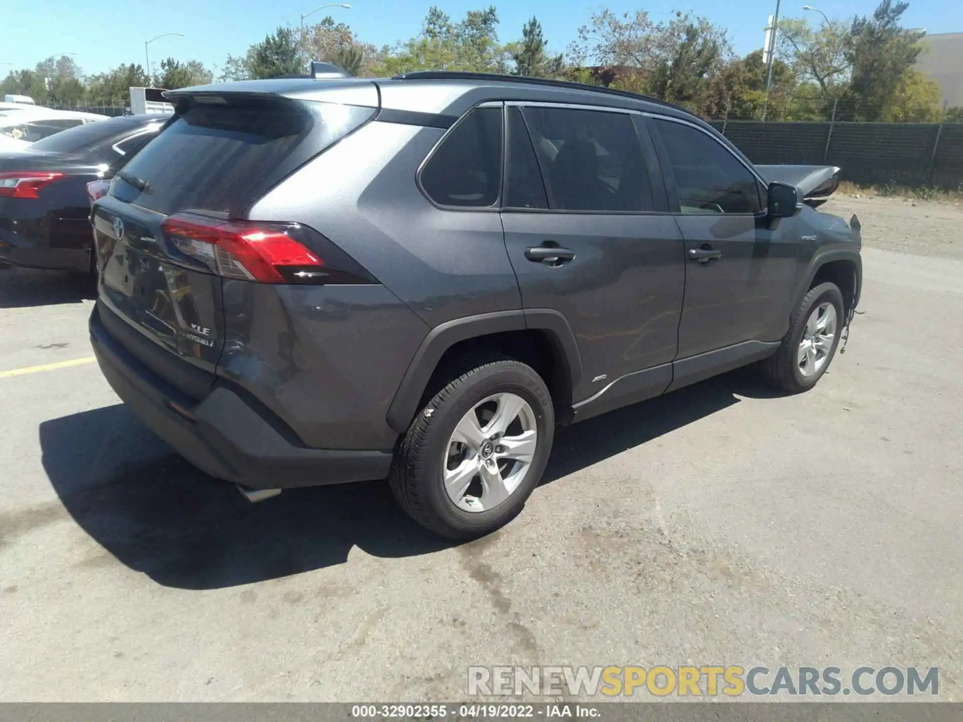 4 Фотография поврежденного автомобиля 4T3R6RFV5MU022090 TOYOTA RAV4 2021