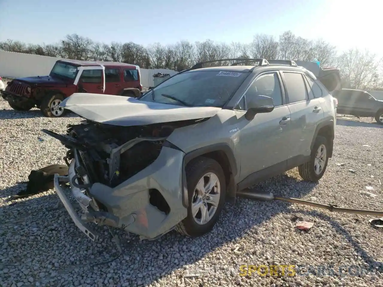 2 Photograph of a damaged car 4T3R6RFV5MU029167 TOYOTA RAV4 2021