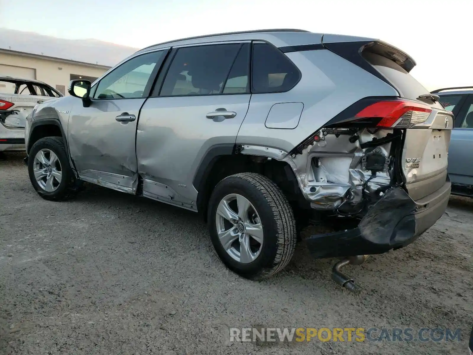 3 Photograph of a damaged car 4T3R6RFV6MU010501 TOYOTA RAV4 2021