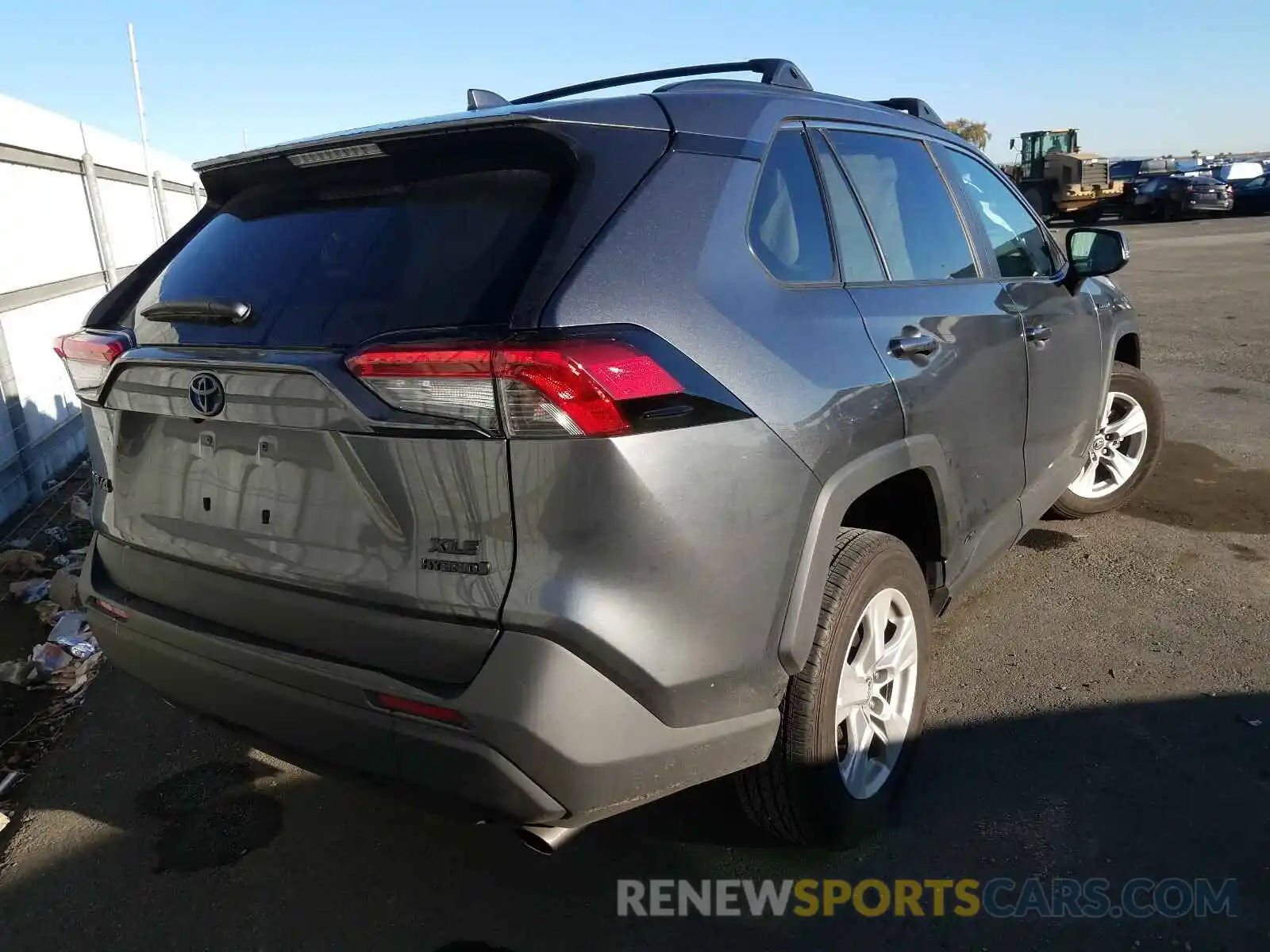 4 Photograph of a damaged car 4T3R6RFV6MU011549 TOYOTA RAV4 2021