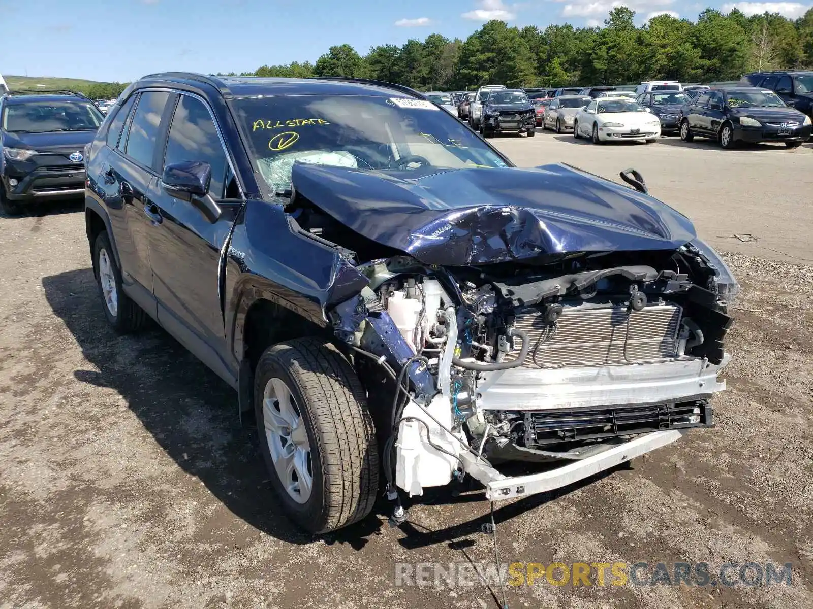 1 Photograph of a damaged car 4T3R6RFV6MU012782 TOYOTA RAV4 2021