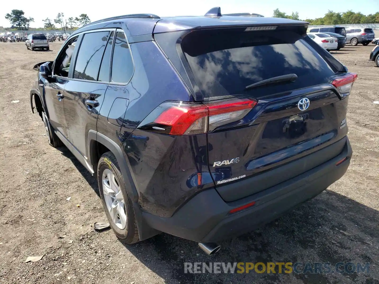 3 Photograph of a damaged car 4T3R6RFV6MU012782 TOYOTA RAV4 2021