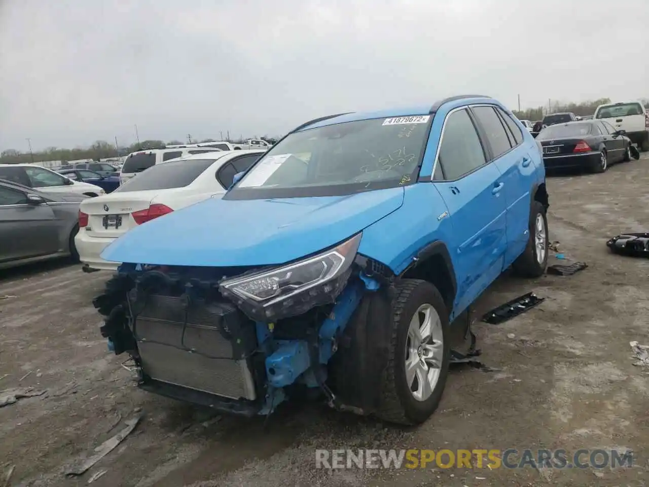 2 Photograph of a damaged car 4T3R6RFV6MU018310 TOYOTA RAV4 2021