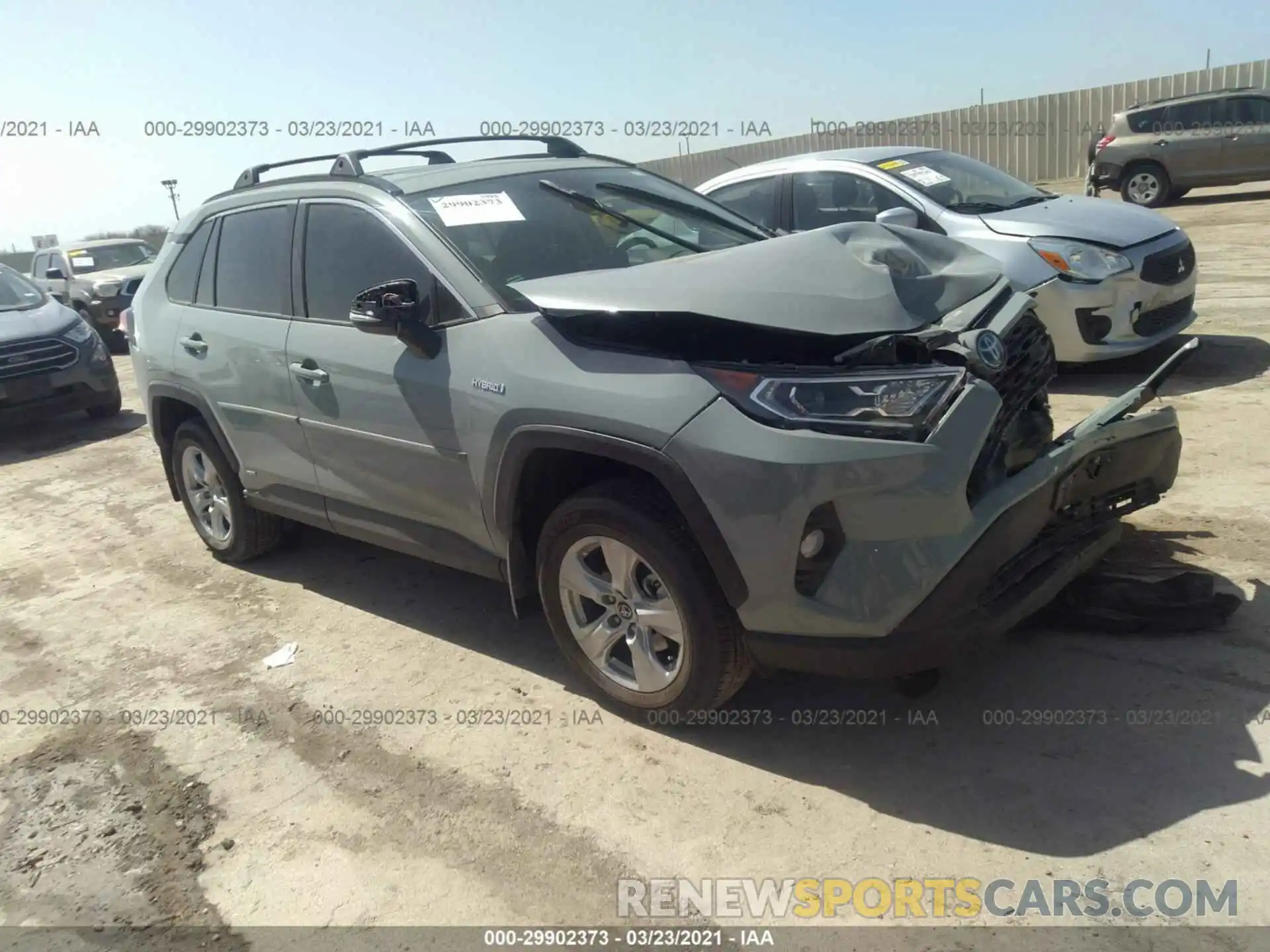 1 Photograph of a damaged car 4T3R6RFV6MU027282 TOYOTA RAV4 2021