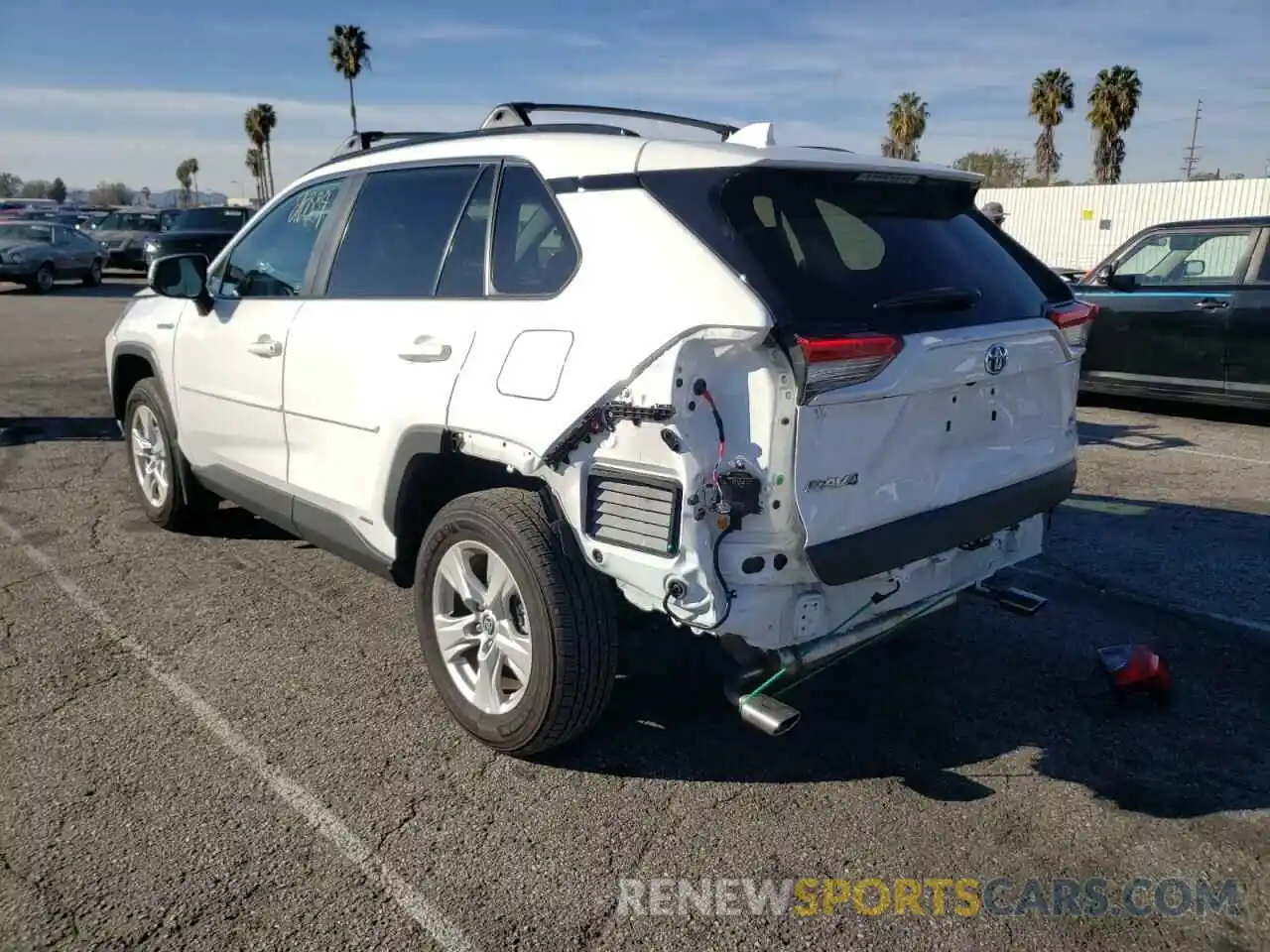 3 Photograph of a damaged car 4T3R6RFV6MU028674 TOYOTA RAV4 2021