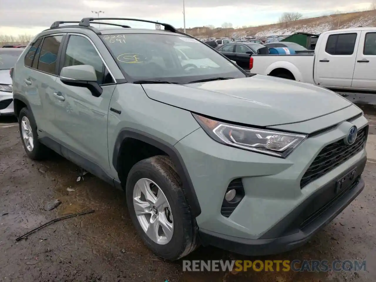 1 Photograph of a damaged car 4T3R6RFV7MU016629 TOYOTA RAV4 2021