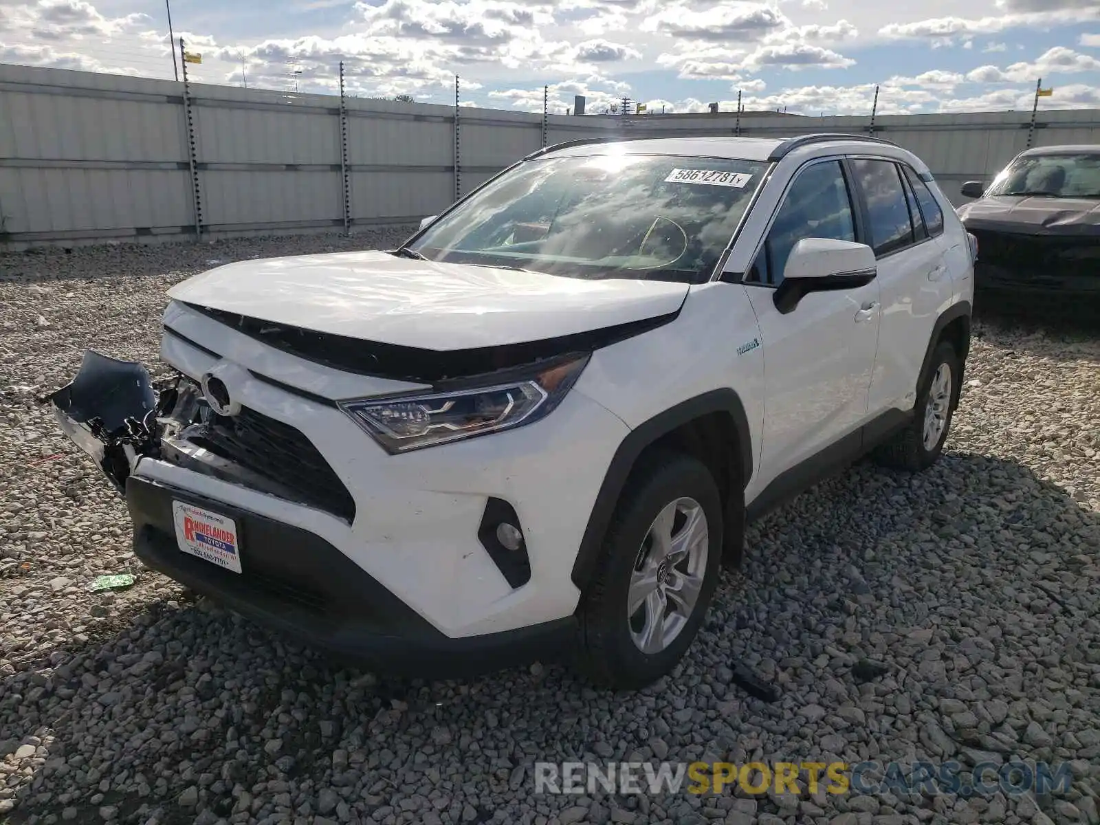 2 Photograph of a damaged car 4T3R6RFV7MU021023 TOYOTA RAV4 2021