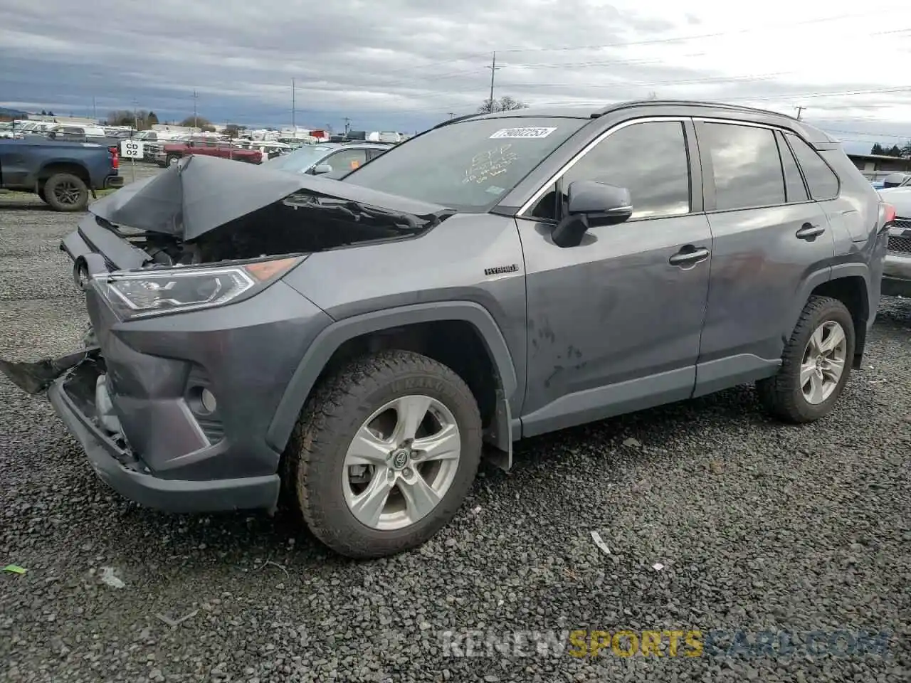 1 Photograph of a damaged car 4T3R6RFV7MU021930 TOYOTA RAV4 2021