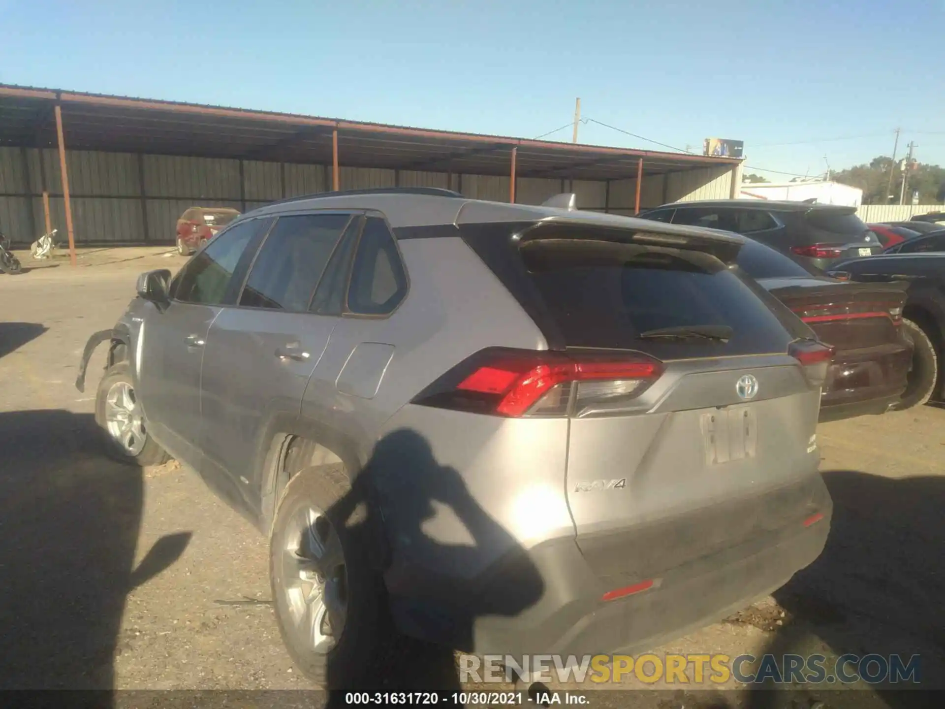 3 Photograph of a damaged car 4T3R6RFV7MU029980 TOYOTA RAV4 2021