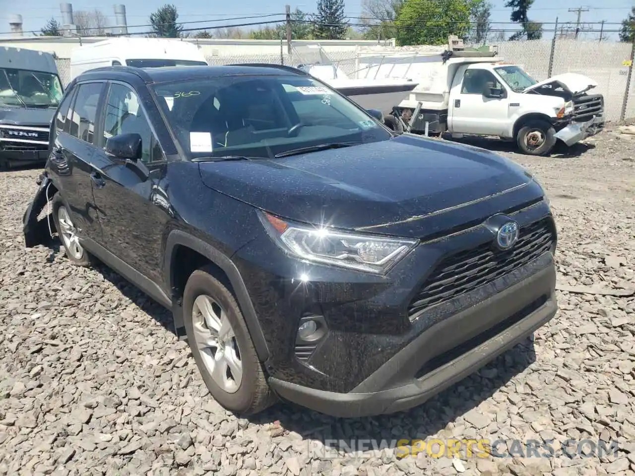 1 Photograph of a damaged car 4T3R6RFV7MU030191 TOYOTA RAV4 2021