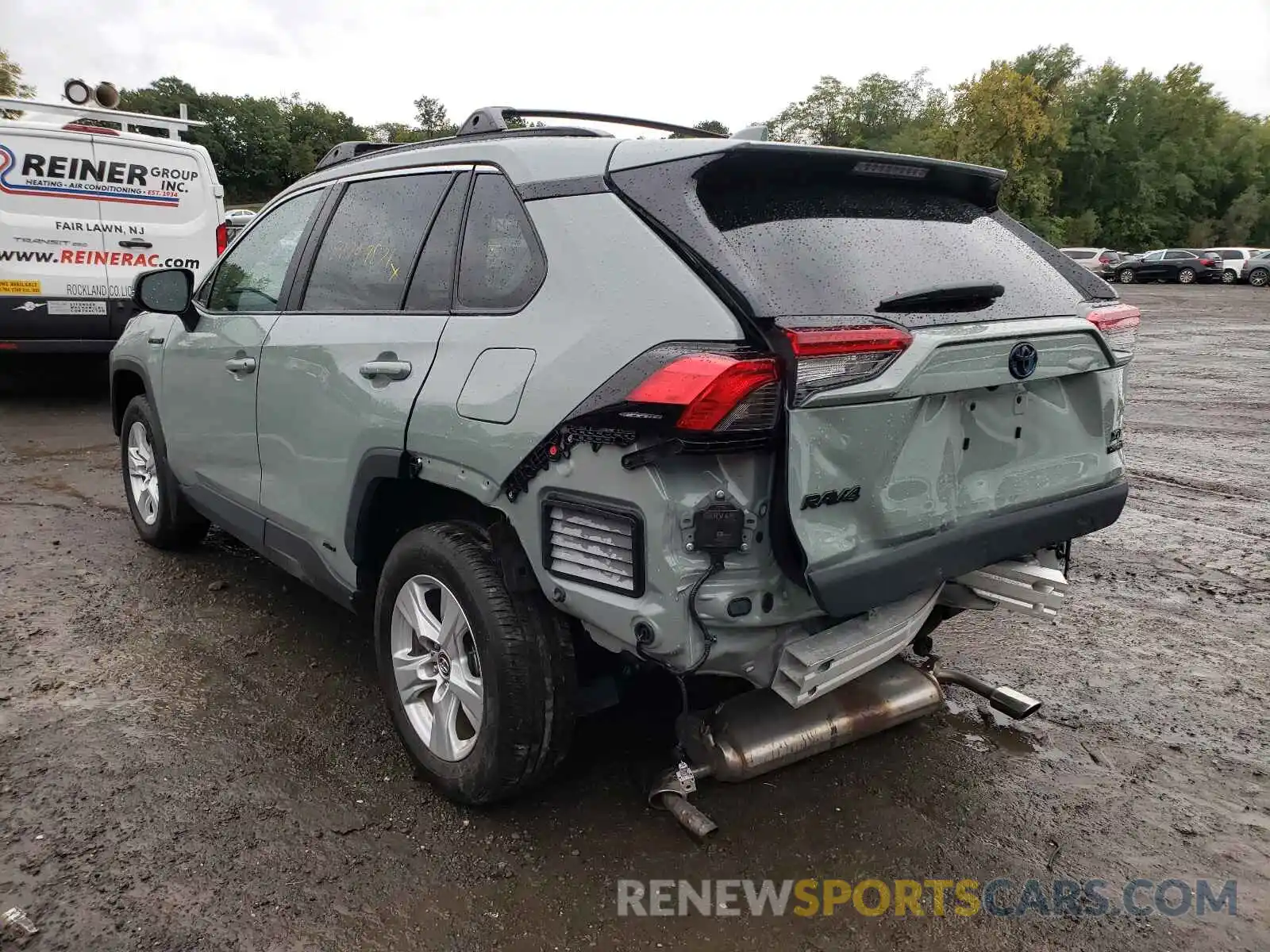 3 Photograph of a damaged car 4T3R6RFV8MU007972 TOYOTA RAV4 2021