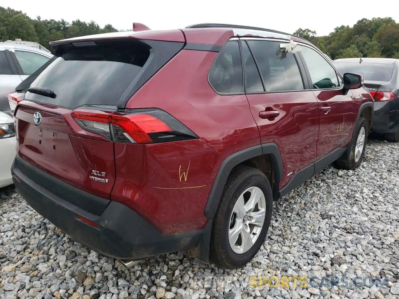 4 Photograph of a damaged car 4T3R6RFV8MU010077 TOYOTA RAV4 2021