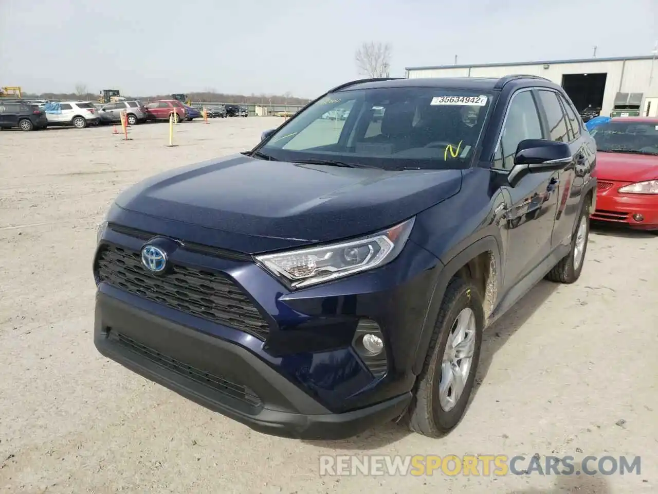 2 Photograph of a damaged car 4T3R6RFV8MU012962 TOYOTA RAV4 2021