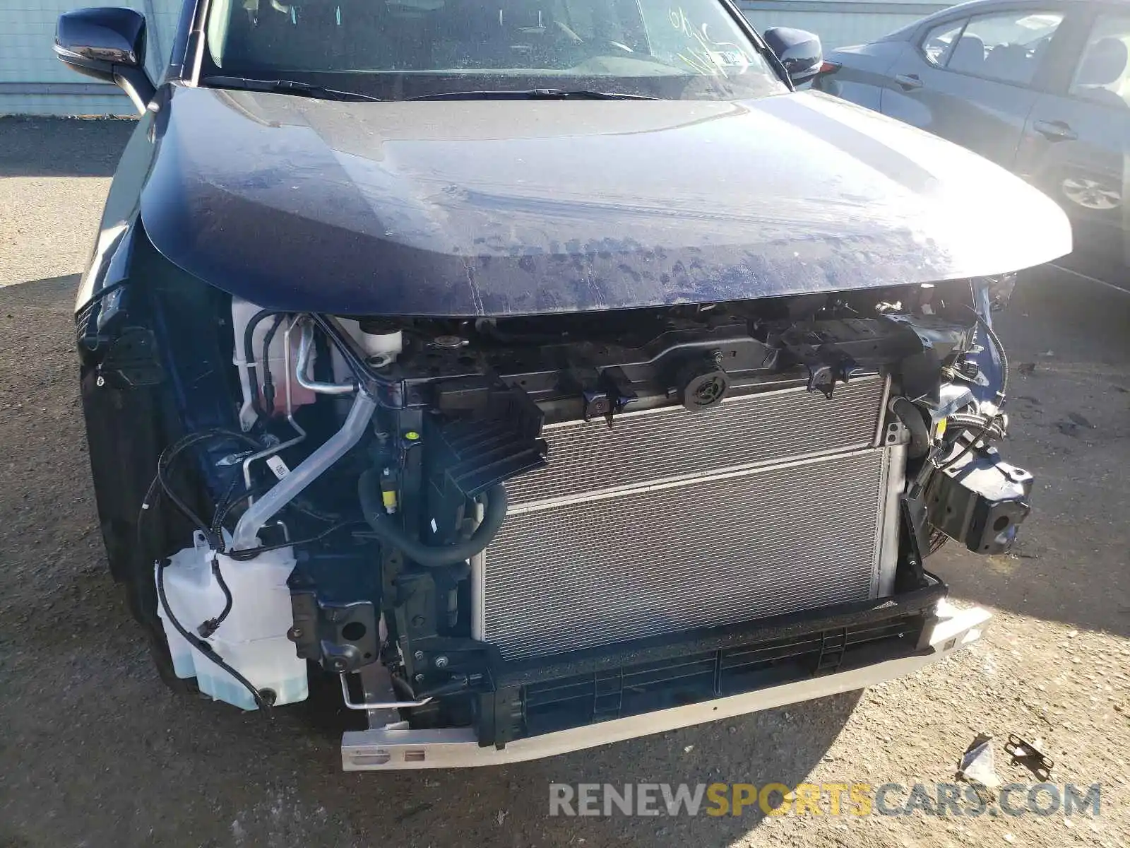 9 Photograph of a damaged car 4T3R6RFV8MU019734 TOYOTA RAV4 2021