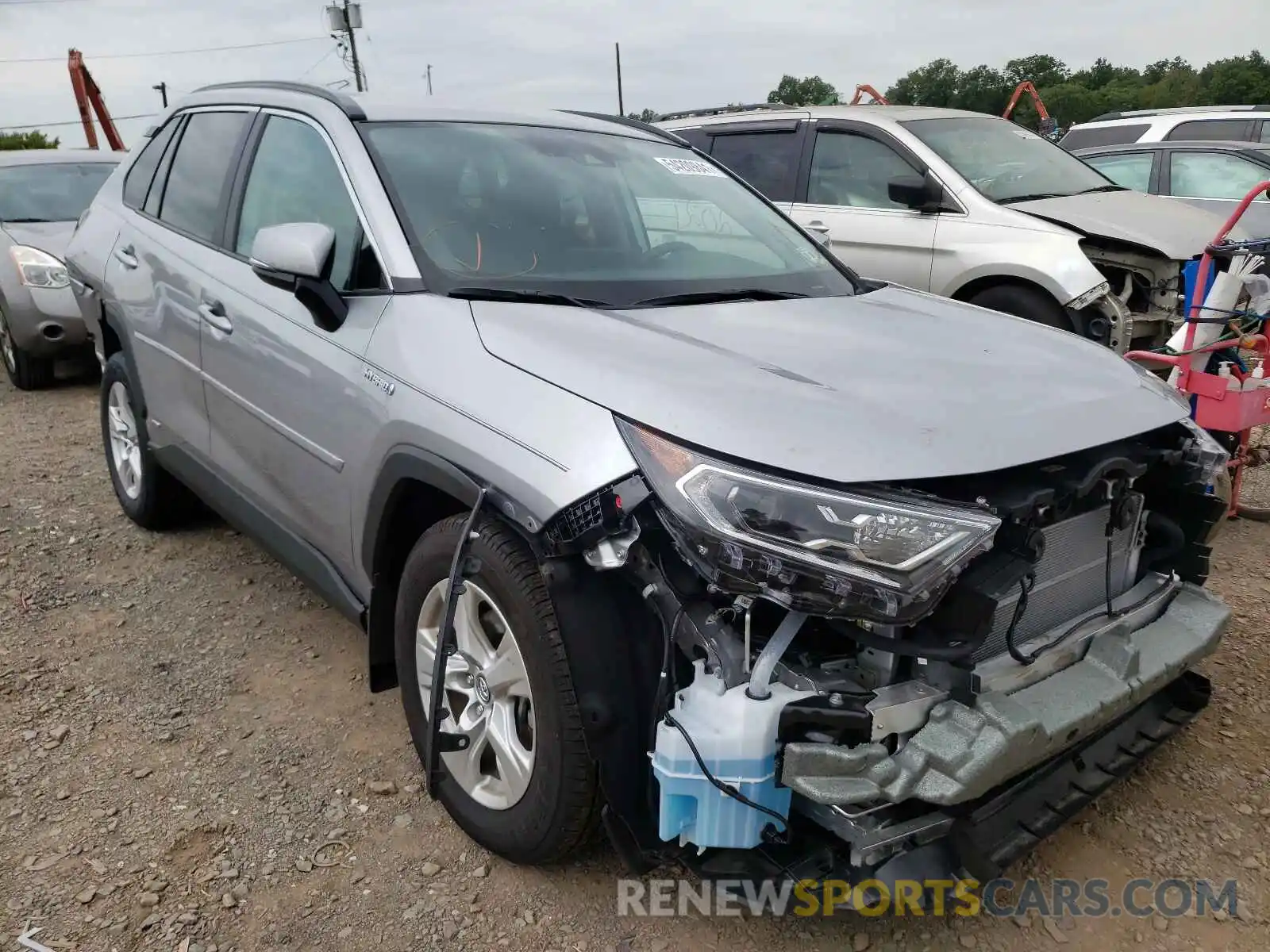 1 Photograph of a damaged car 4T3R6RFV8MU021323 TOYOTA RAV4 2021