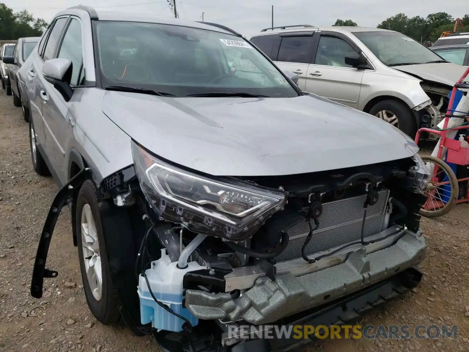 9 Photograph of a damaged car 4T3R6RFV8MU021323 TOYOTA RAV4 2021