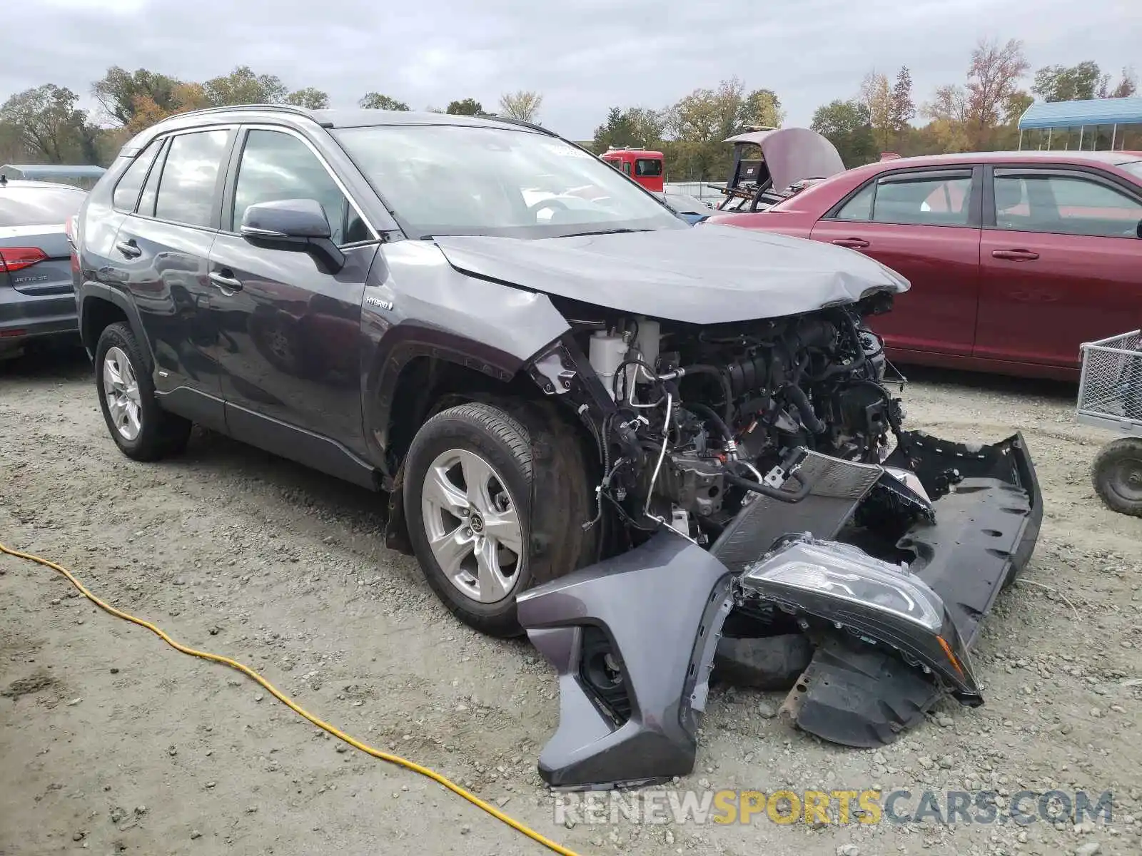 1 Photograph of a damaged car 4T3R6RFV8MU028143 TOYOTA RAV4 2021