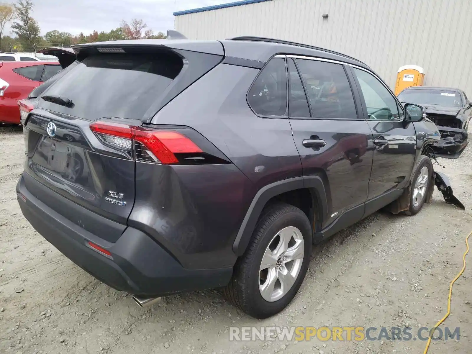 4 Photograph of a damaged car 4T3R6RFV8MU028143 TOYOTA RAV4 2021