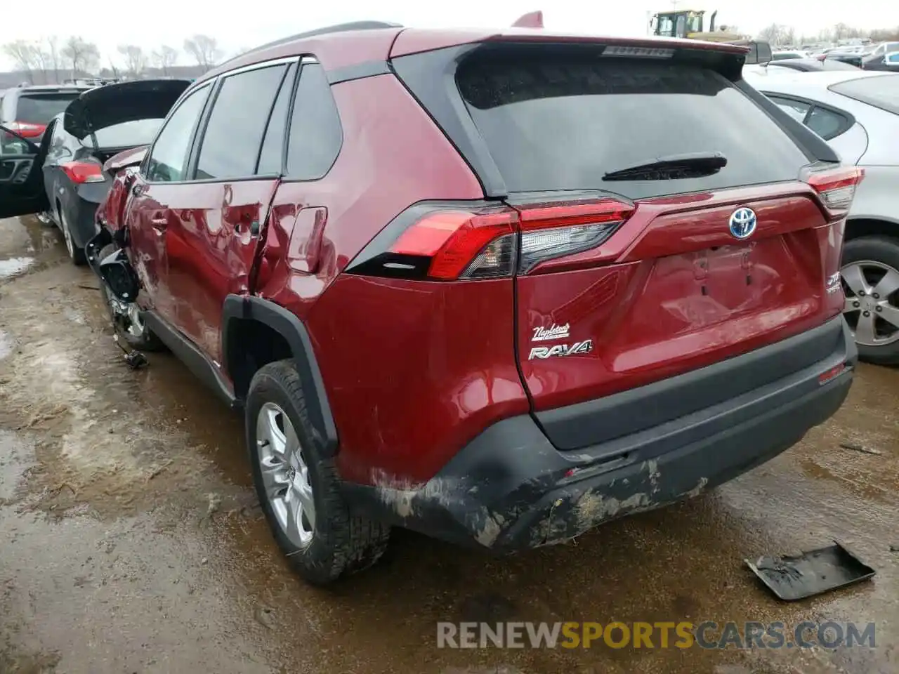 3 Photograph of a damaged car 4T3R6RFV9MU007060 TOYOTA RAV4 2021