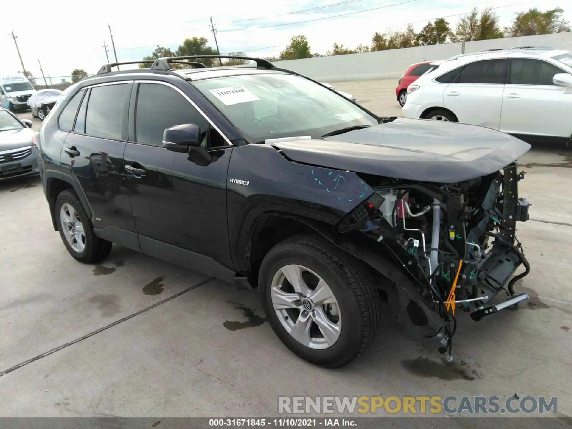 1 Photograph of a damaged car 4T3R6RFV9MU014252 TOYOTA RAV4 2021