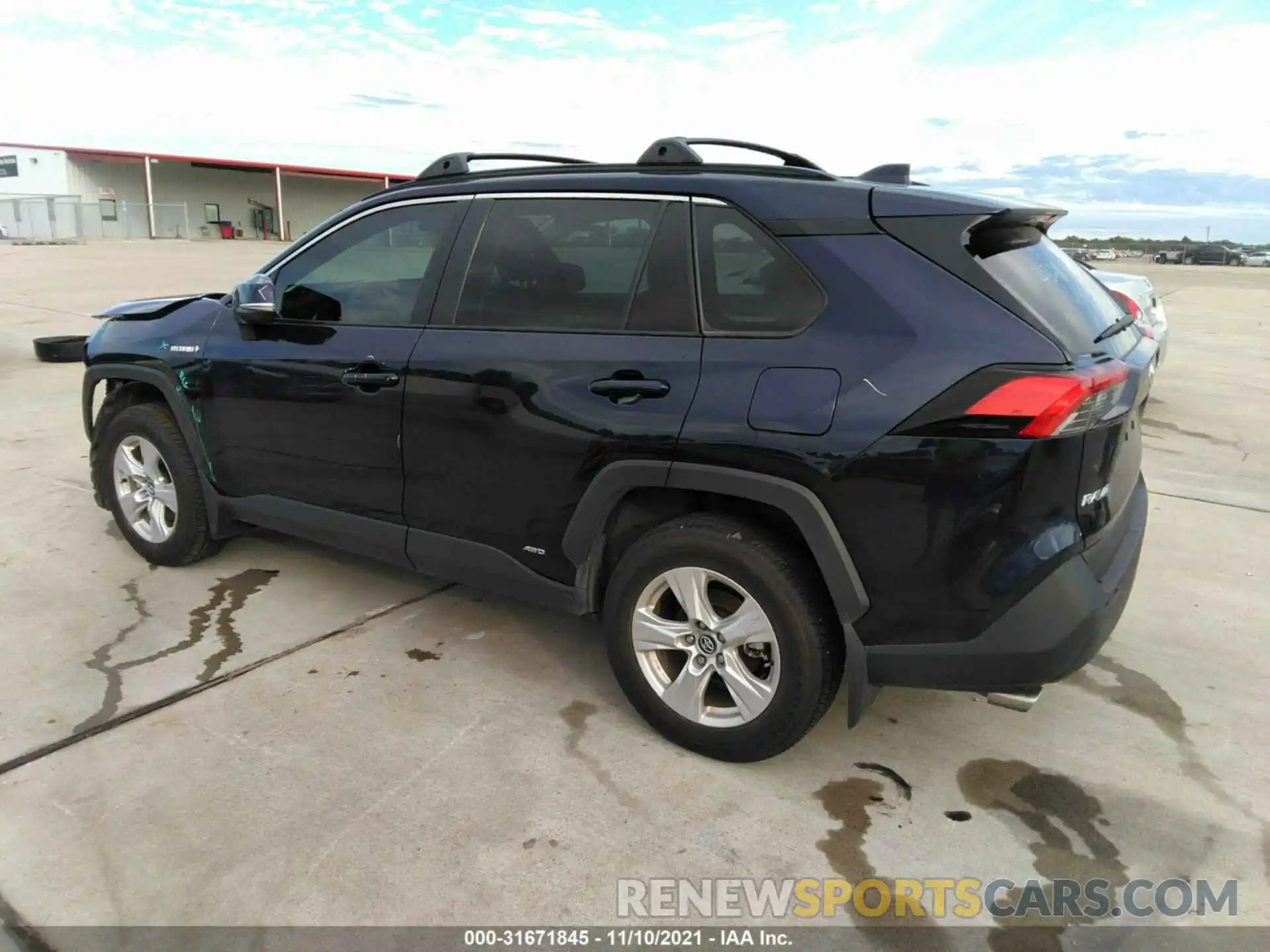 3 Photograph of a damaged car 4T3R6RFV9MU014252 TOYOTA RAV4 2021