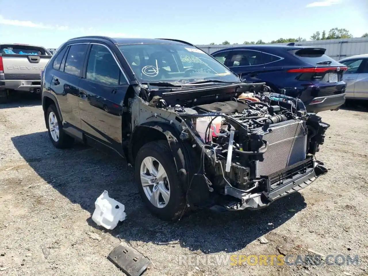 1 Photograph of a damaged car 4T3R6RFV9MU017877 TOYOTA RAV4 2021