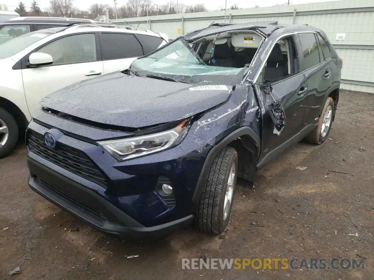 2 Photograph of a damaged car 4T3R6RFV9MU028894 TOYOTA RAV4 2021