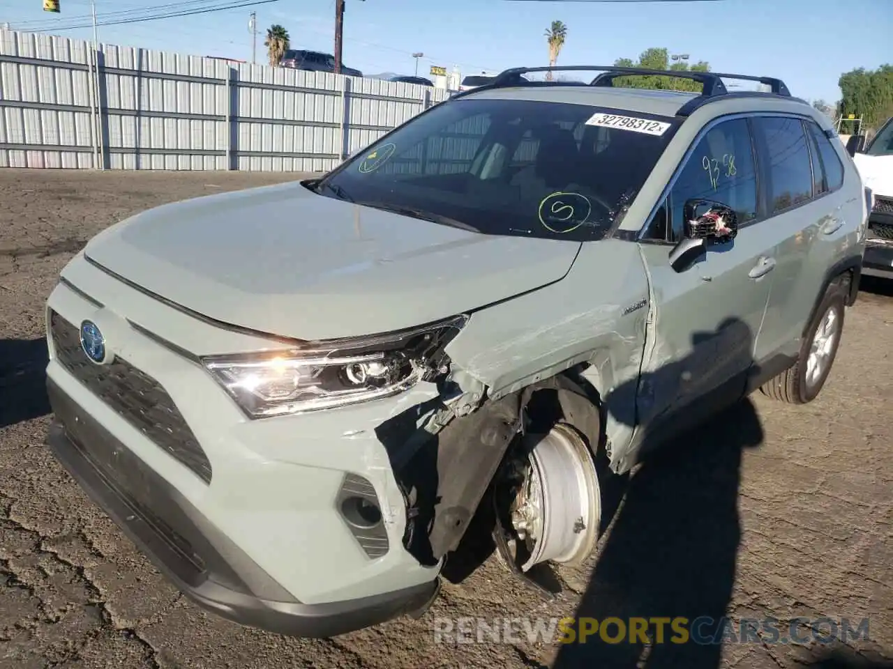 2 Photograph of a damaged car 4T3R6RFV9MU030161 TOYOTA RAV4 2021