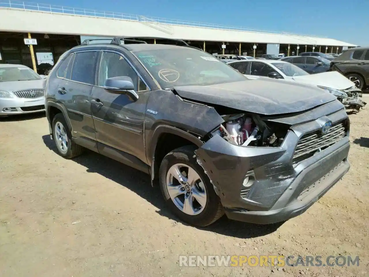 1 Photograph of a damaged car 4T3R6RFVXMU008041 TOYOTA RAV4 2021