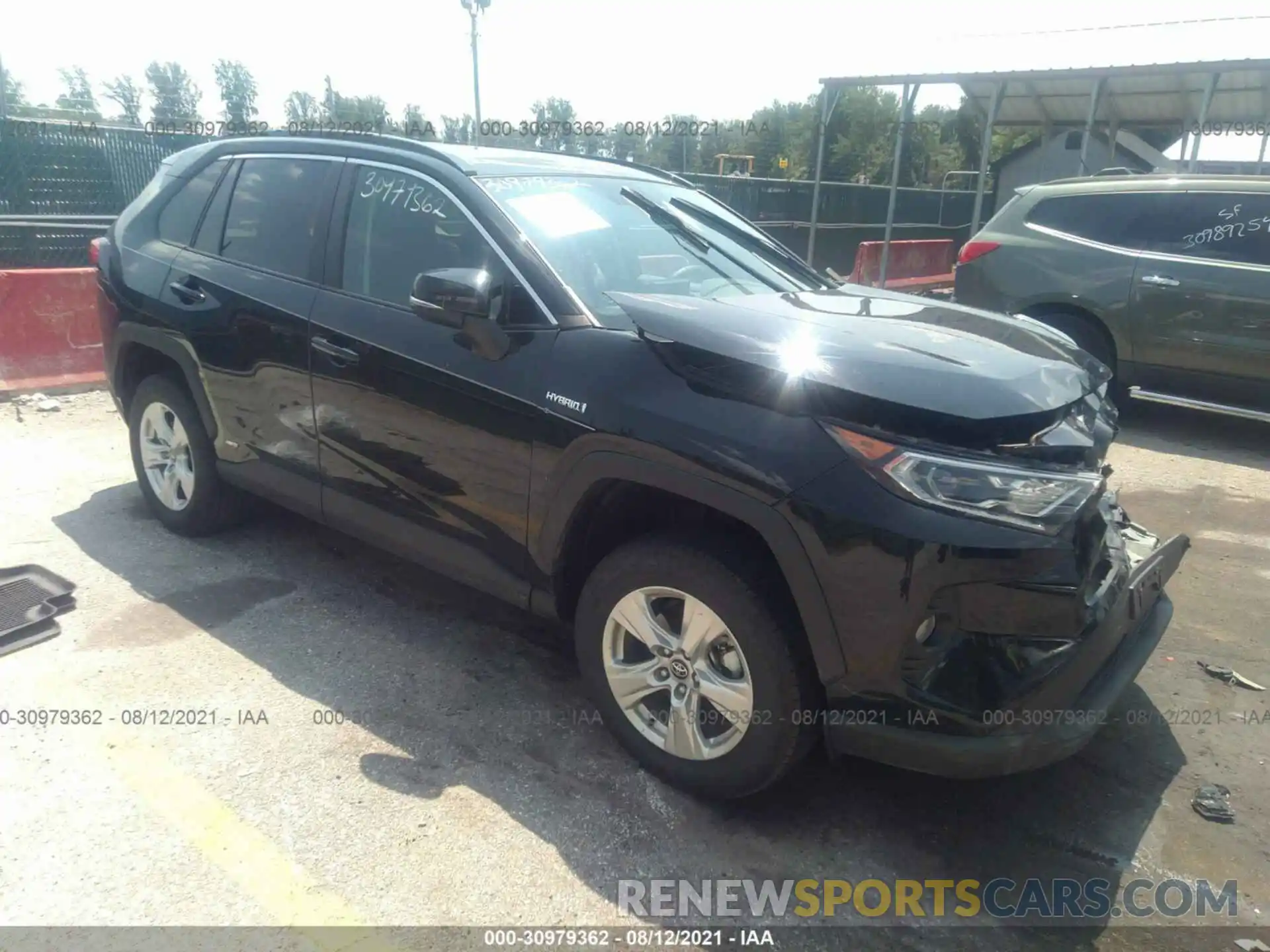 1 Photograph of a damaged car 4T3R6RFVXMU015247 TOYOTA RAV4 2021