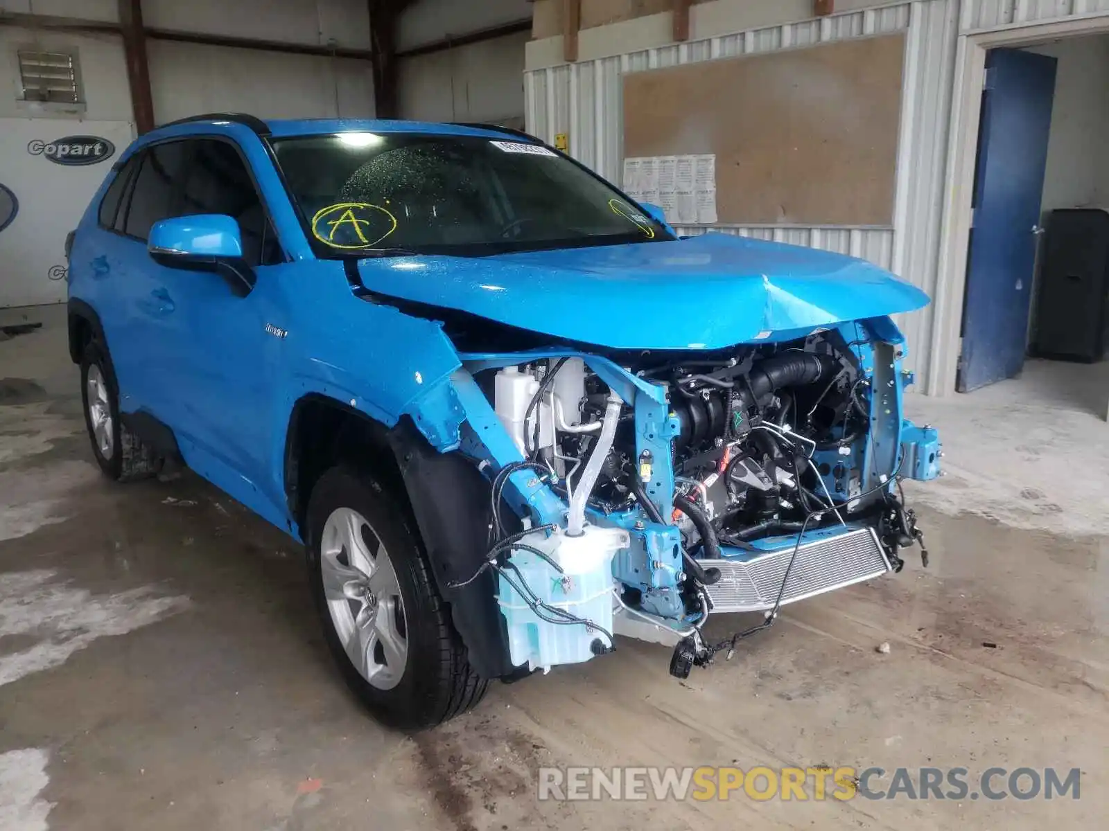 1 Photograph of a damaged car 4T3R6RFVXMU023350 TOYOTA RAV4 2021